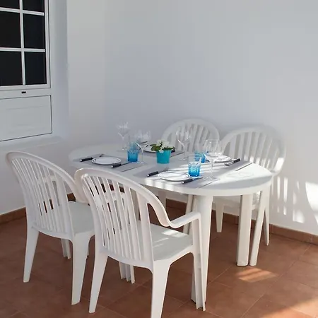 Deep Blue Beach Flat Apartment Playa Honda (Lanzarote)