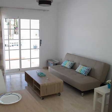 Deep Blue Beach Flat Apartment